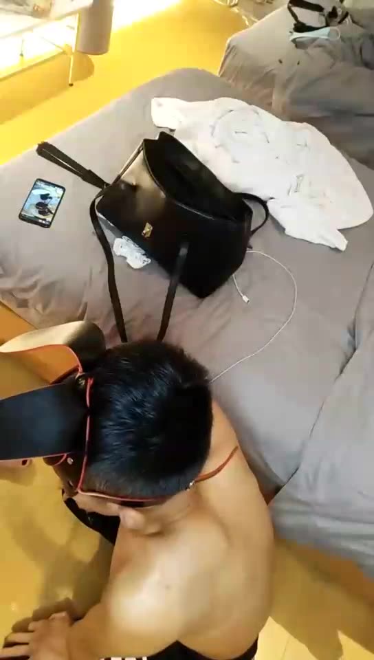 宝珠姐姐 训狗奴耳光辱骂高跟鞋