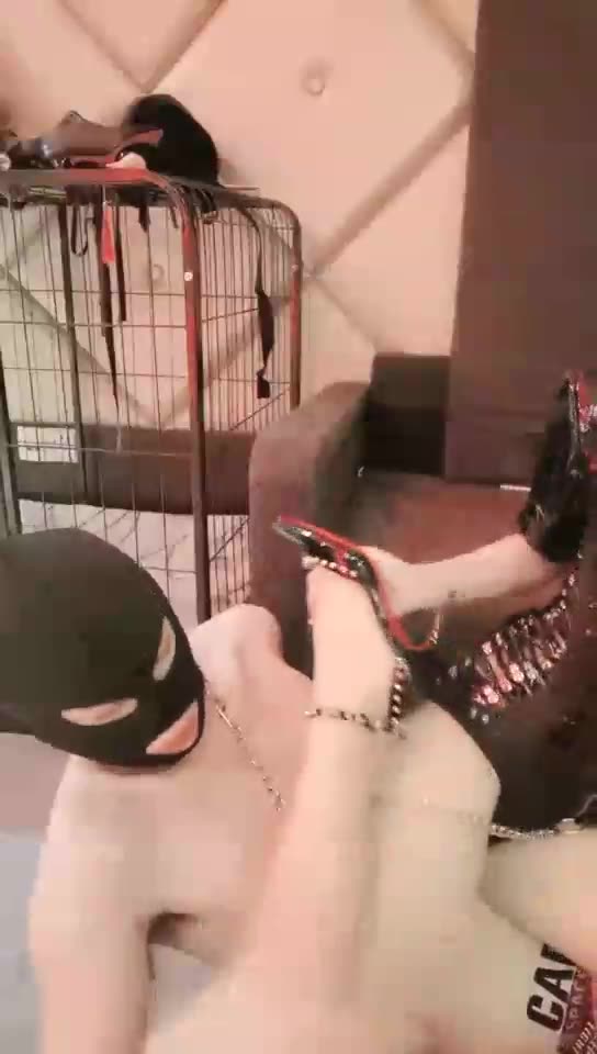 番禺银河 黑暗护士调教 鞭打虐乳