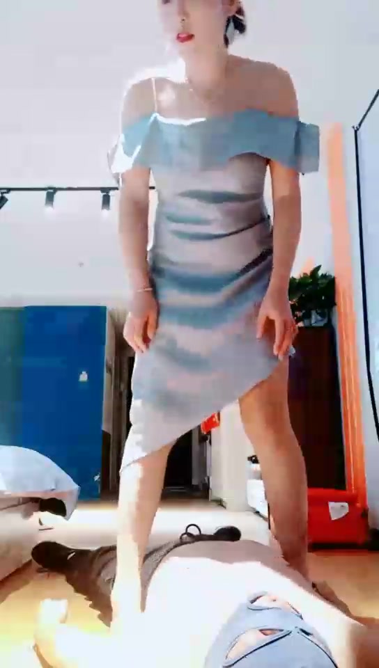 艾丽莎女神 rush 耳光口水做脸圣水 足交