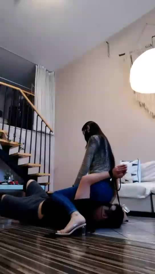 猫神大人 强制 绑架 做脸 腿绞