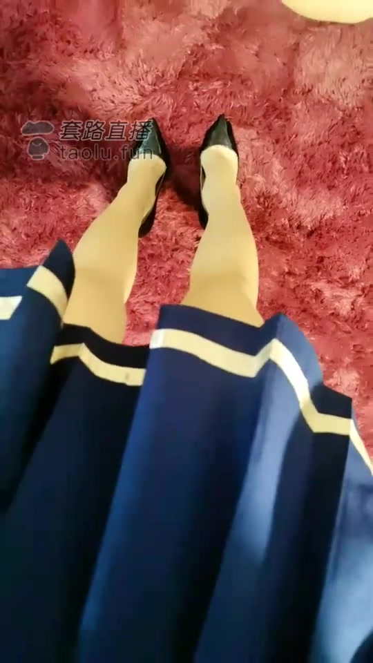 小拽主人 多S 素人姐妹看着我玩狗