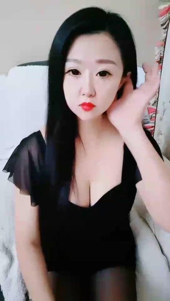 天津冰冰女主 现场虐狗 圣水