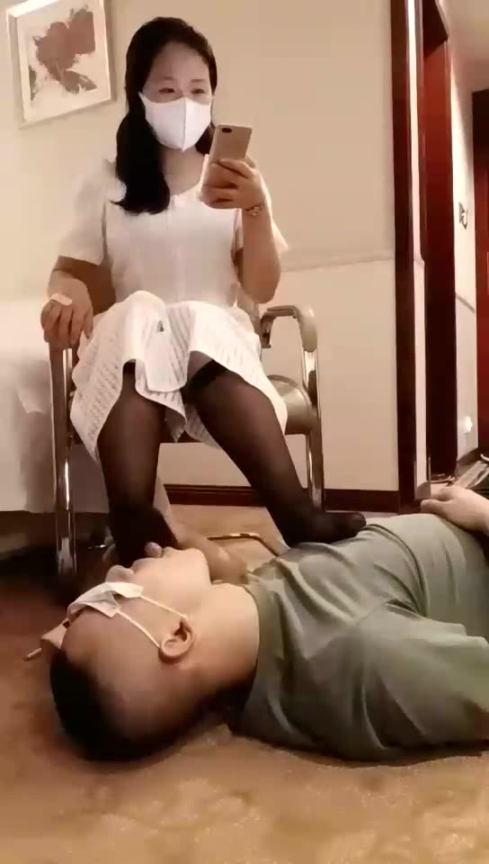 情侣月儿 沉浸试舔足