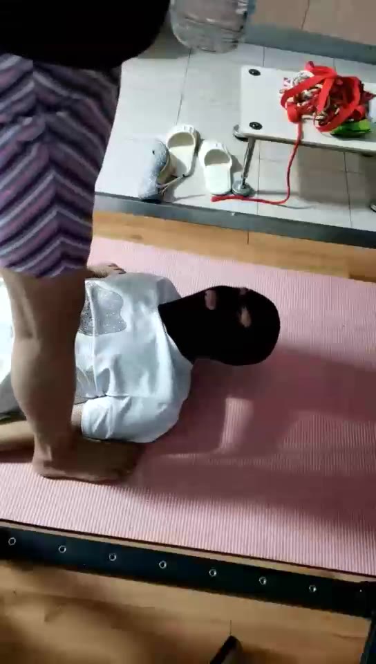 乐爷 调教学生奴 深喉 钻跨 制服角色