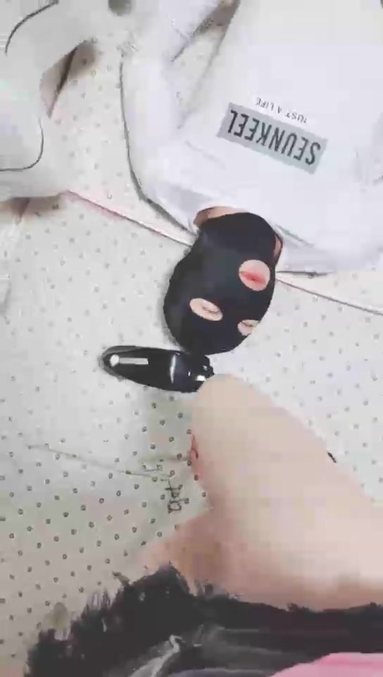 夏琳 踩踏 强迫词鞋 贱狗很入迷