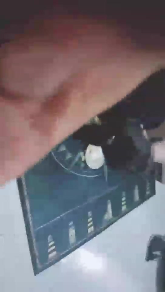 胭脂泪痕M 给男主舔脚 喂食踩碎的香蕉