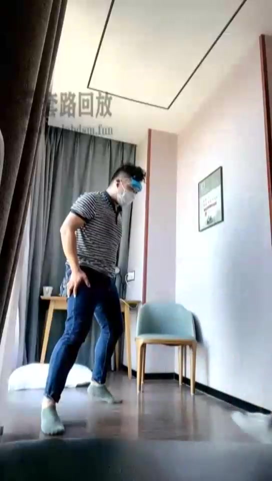 KiKi 双s重度踩踏 踢裆专场