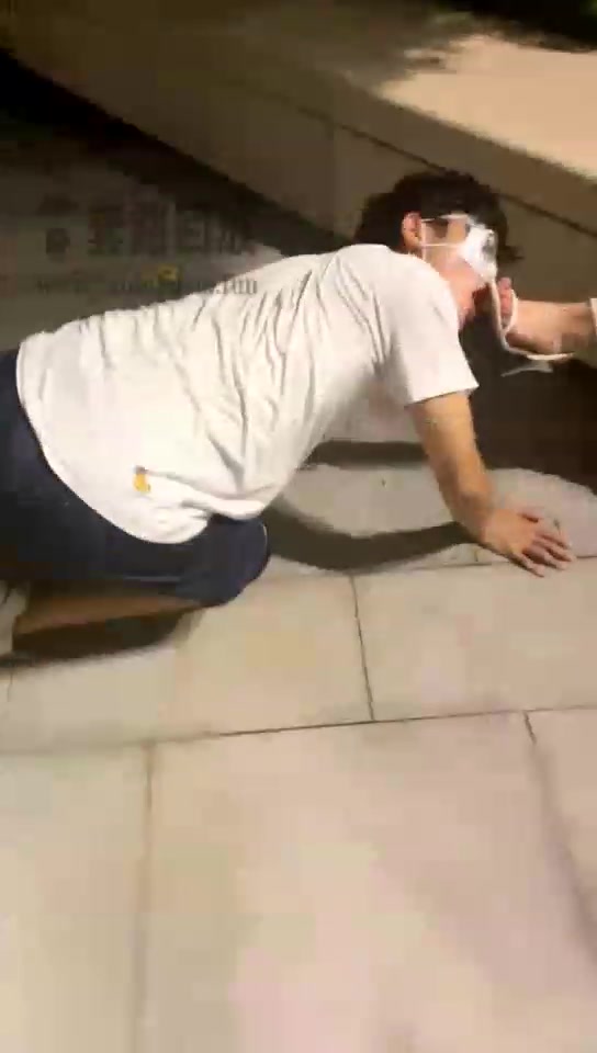 诗漫双胞 户外 前男友跪求复合