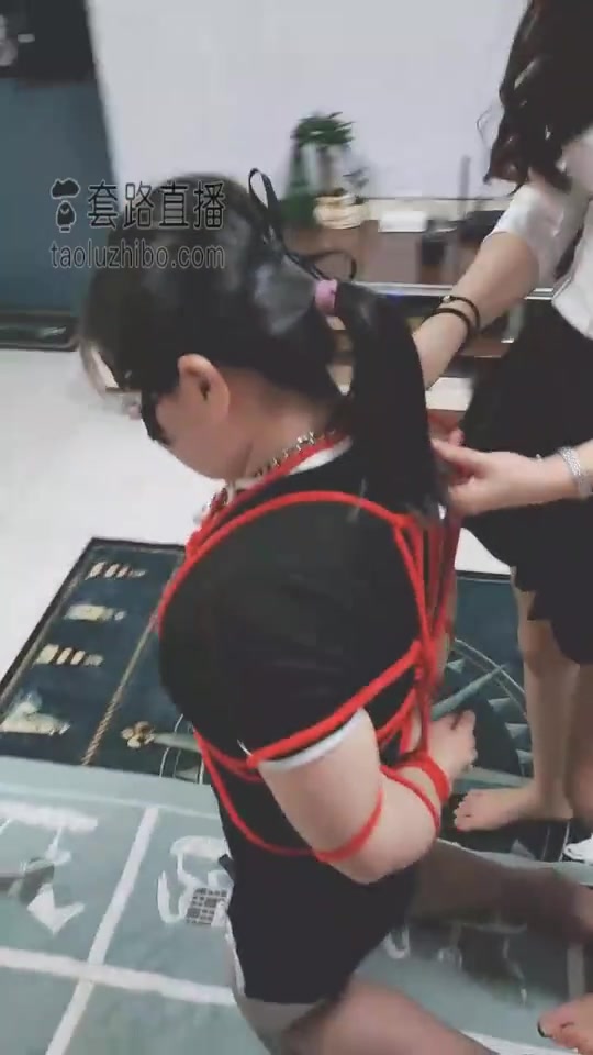 胭脂泪痕M 沦为漂亮闺蜜的贱母畜