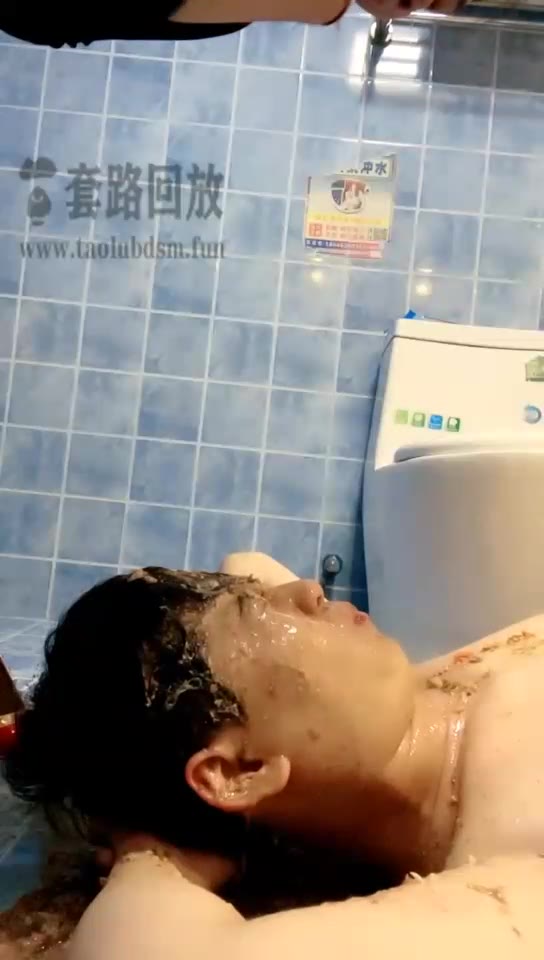 逗逗 呕吐物专场