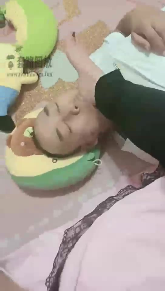 心理学 女同事生活化调教 终于来她家了