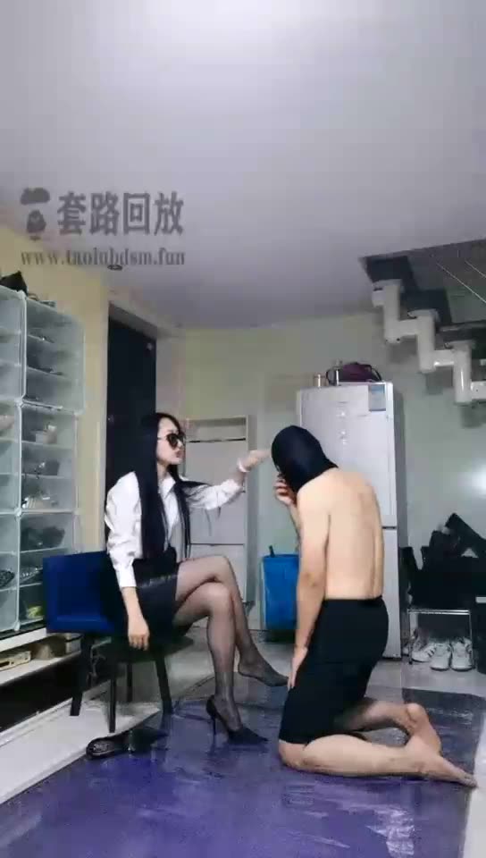 叶子天津 同学偷拿女生袜子 被叶子老师请家长