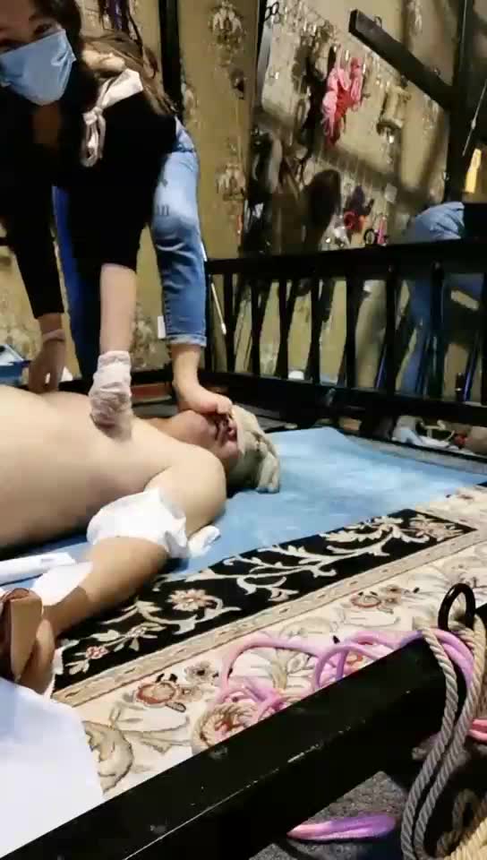 杳杳小主和薇薇vv 双主调教器具玩弄狗 虐阳虐乳风油精玩弄马眼