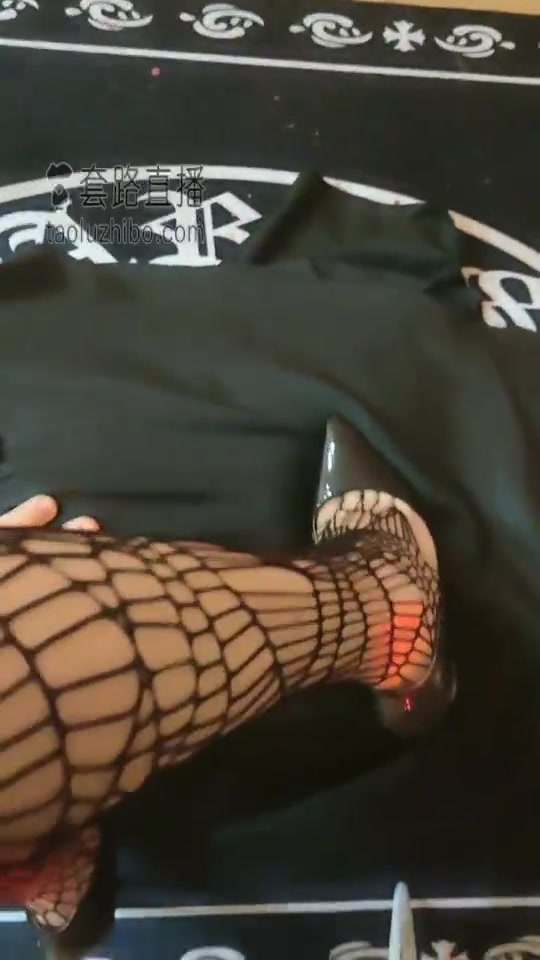 丝洛 混血吸血鬼女王和猪女仆