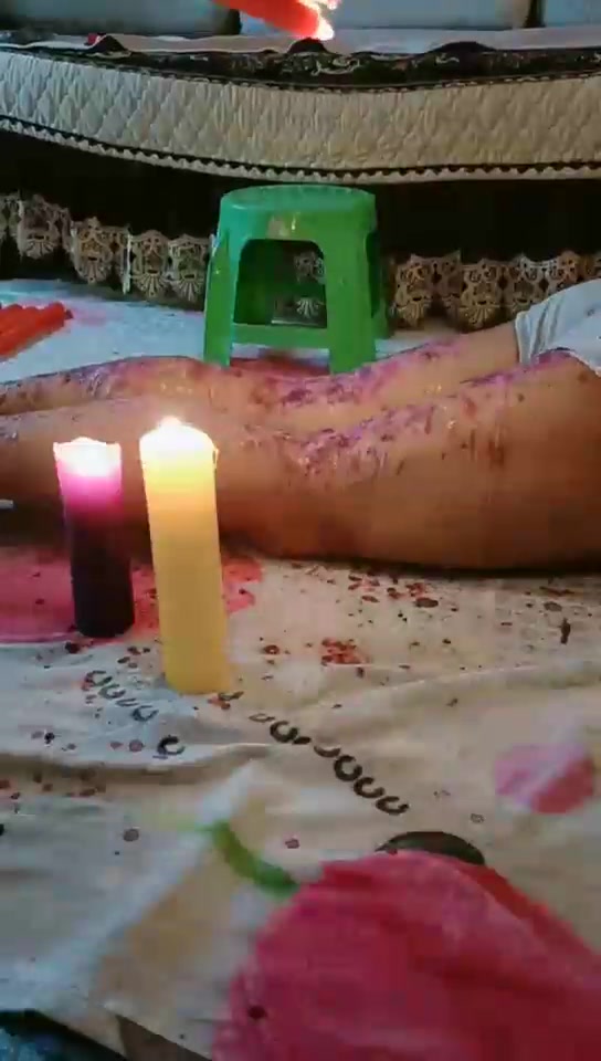一一 蜡烟包裹 铁链捆绑