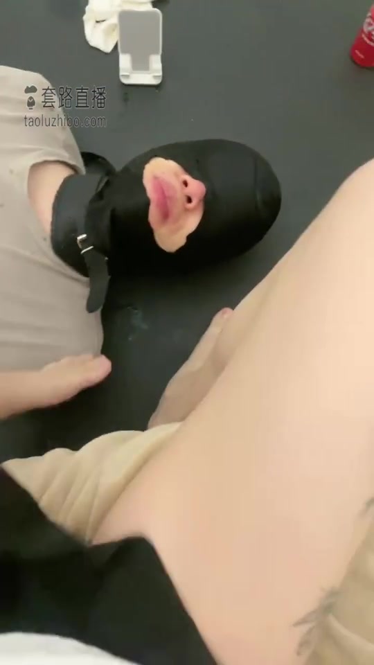 香菜 狗狗养成计划之坐脸窒息