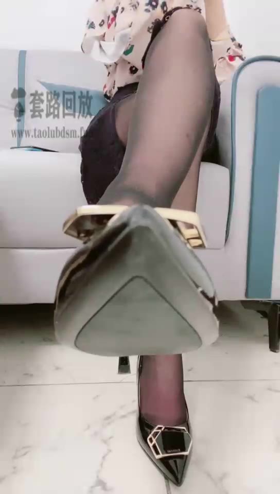 Q月 第一视角红绿灯滚进来挨骂