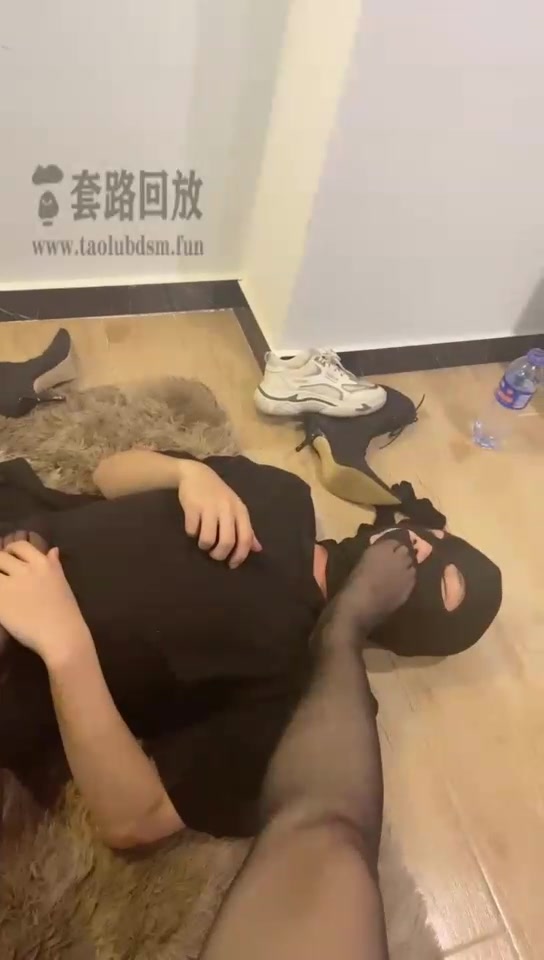Aki粤语女王 汕头本土狗犯贱 二）