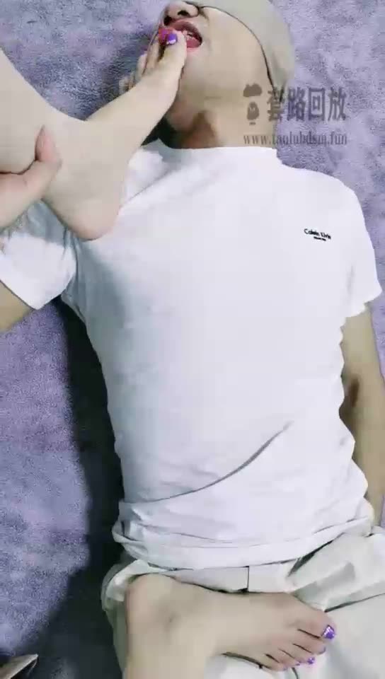 郑州清欢 恋足狗的最爱 舔脚坐脸圣水