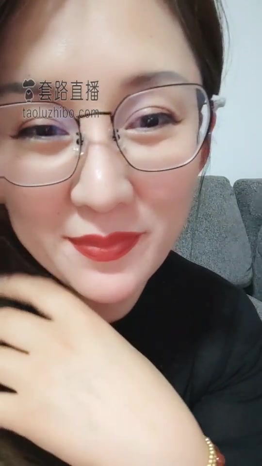 风情艳主 地下宫殿虐女奴