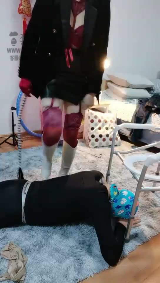 乐爷 周未调奴圣水泡面 一
