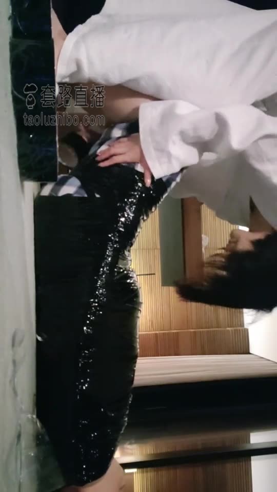 维妮 捆绑恋足