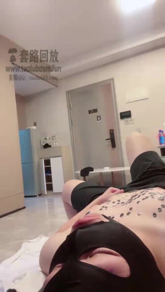 诗漫双胞 双胞姐妹调教 舔脚 钻胯 滴蜡