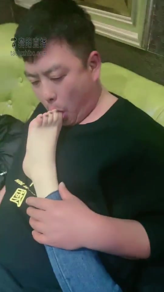 逗逗 KTV开发素人