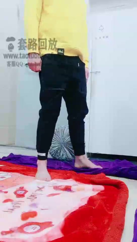 安静 重度踩踏 鞭打 圣水贱狗