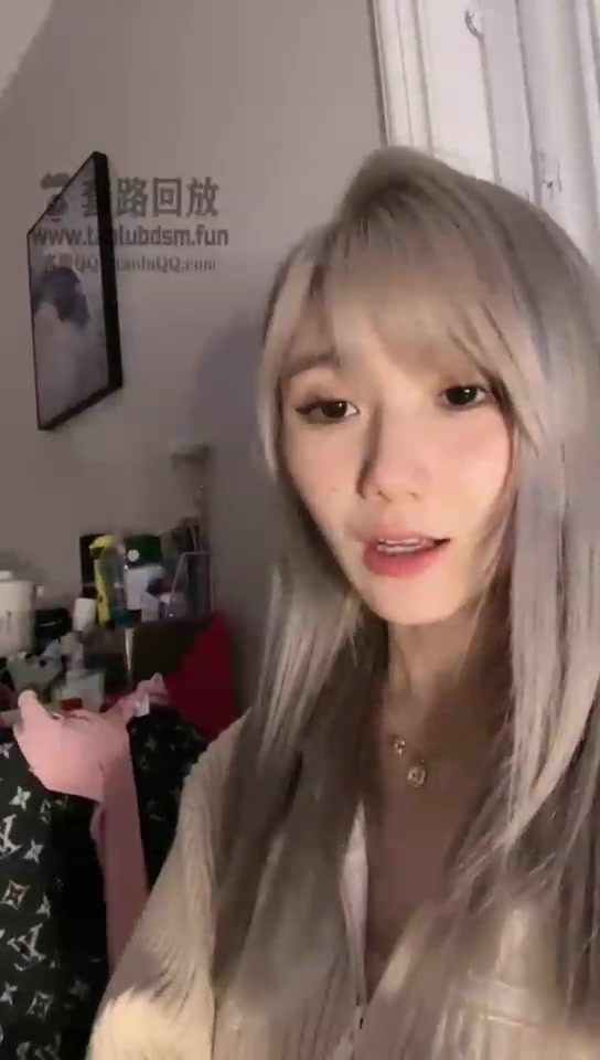 戴戴 短靴踢裆 踩踏