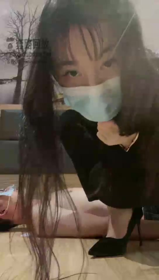 小猫咪 情侣调教主播二狗 全体重踩踏
