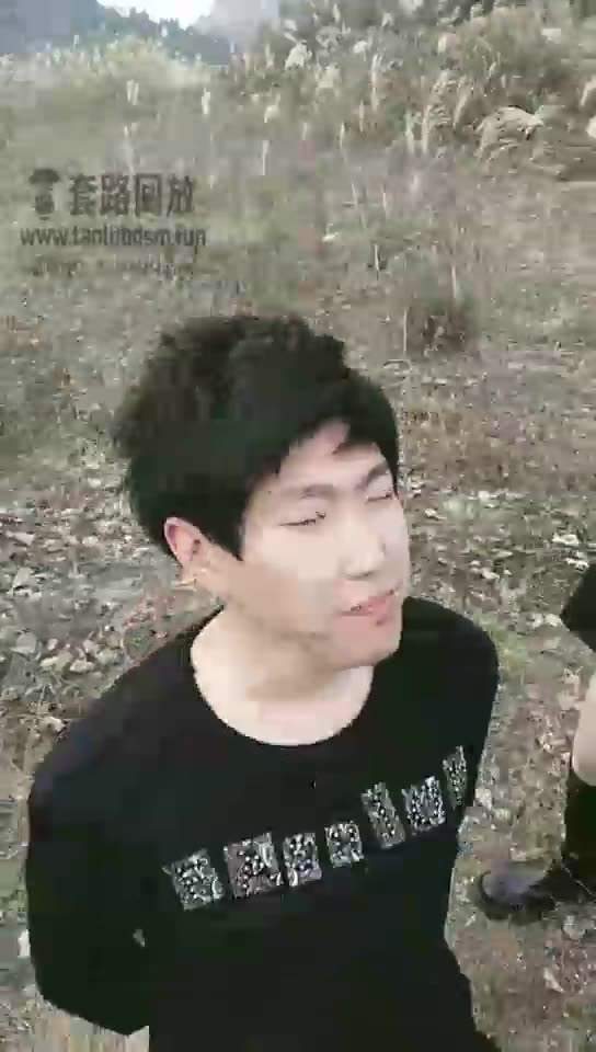婷婷小公主 户外2女S打狗