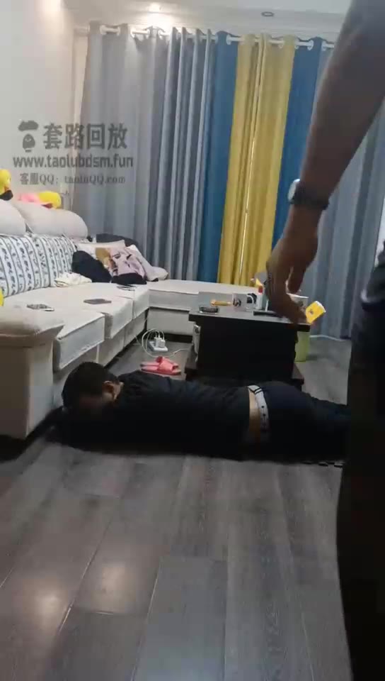 第一帅男神 耳光 鞭打 踩踏 踢裆 各种暴打