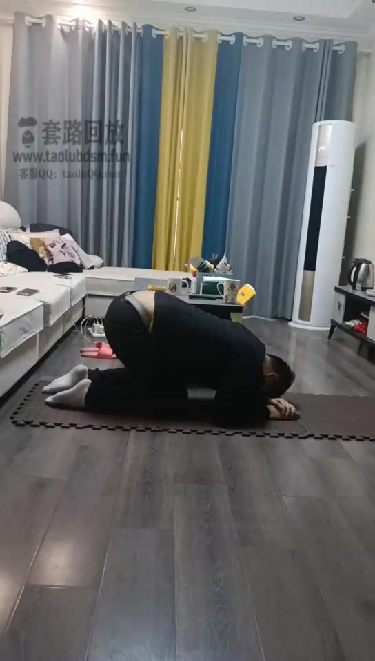 第一帅男神 耳光 鞭打 踩踏 踢裆 各种暴打