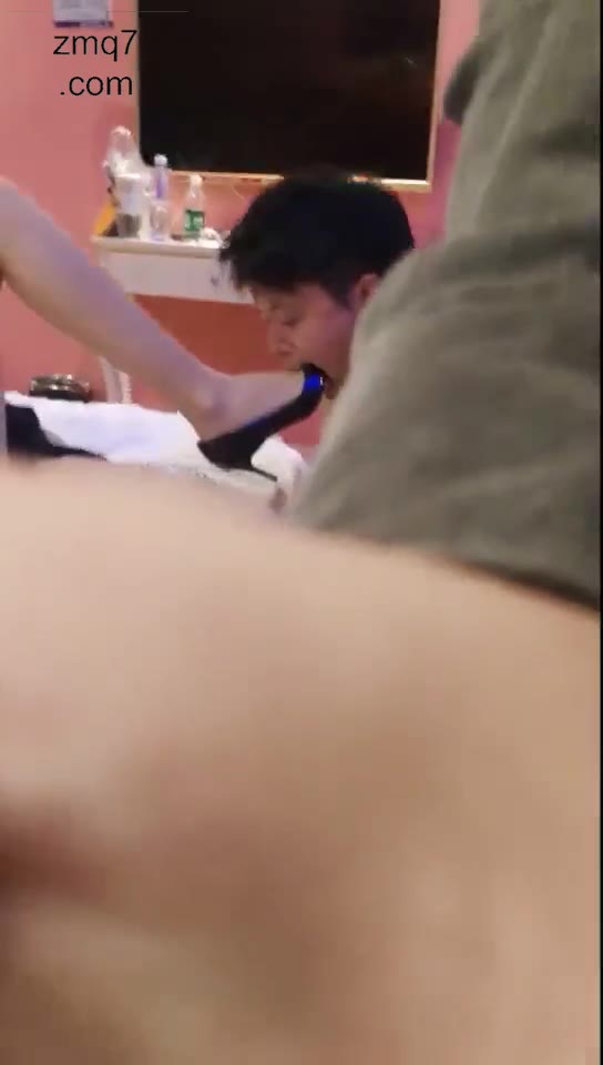 万一夫妻主 强迫给男主口活