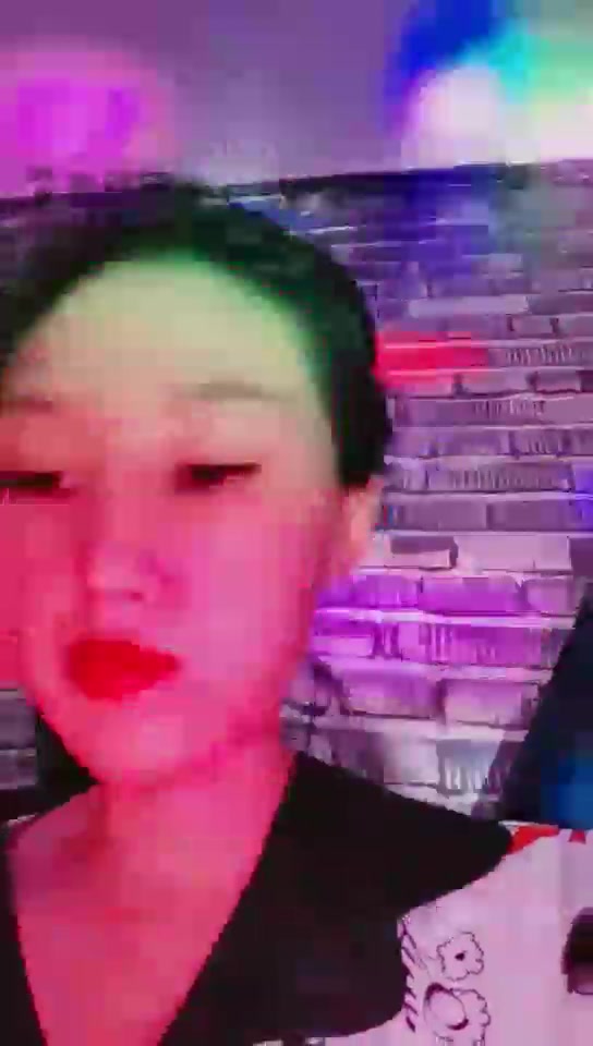 尊主 真人版红绿灯