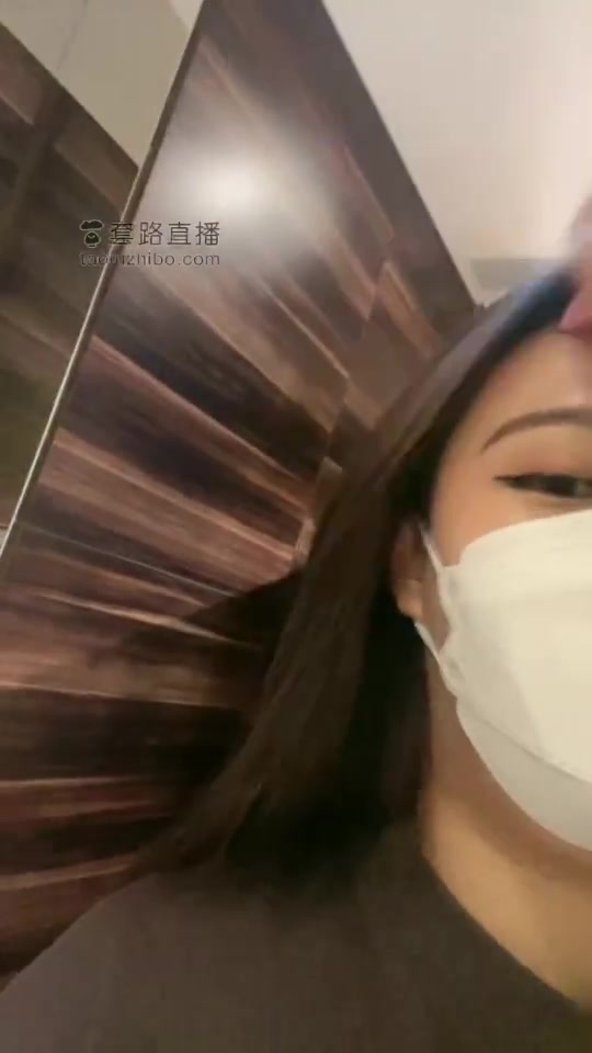 琳琳 电梯尾随男