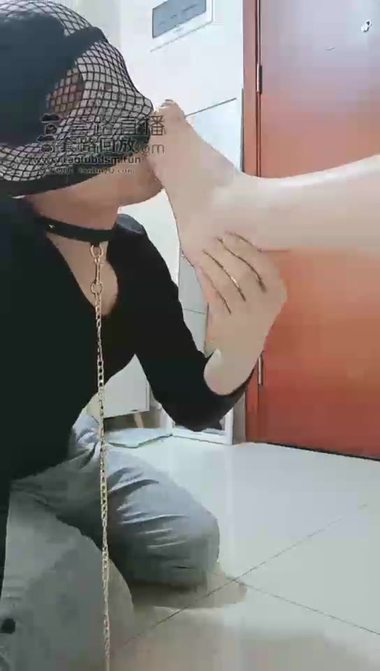 新人玉姬 舔脚专场 调教喂食 内裤套狗头