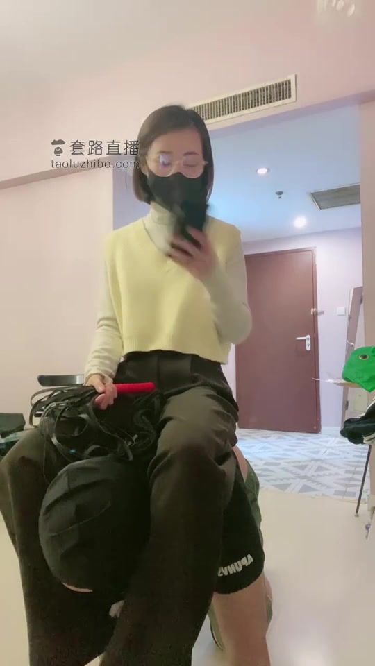 Q月 收拾贱狗