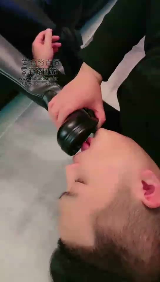 微希 女秘书调教醉酒老板 上