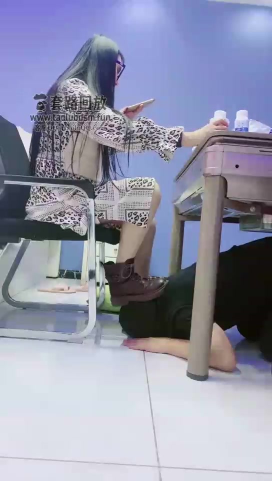 长春小溪 跪拜奴的臣服