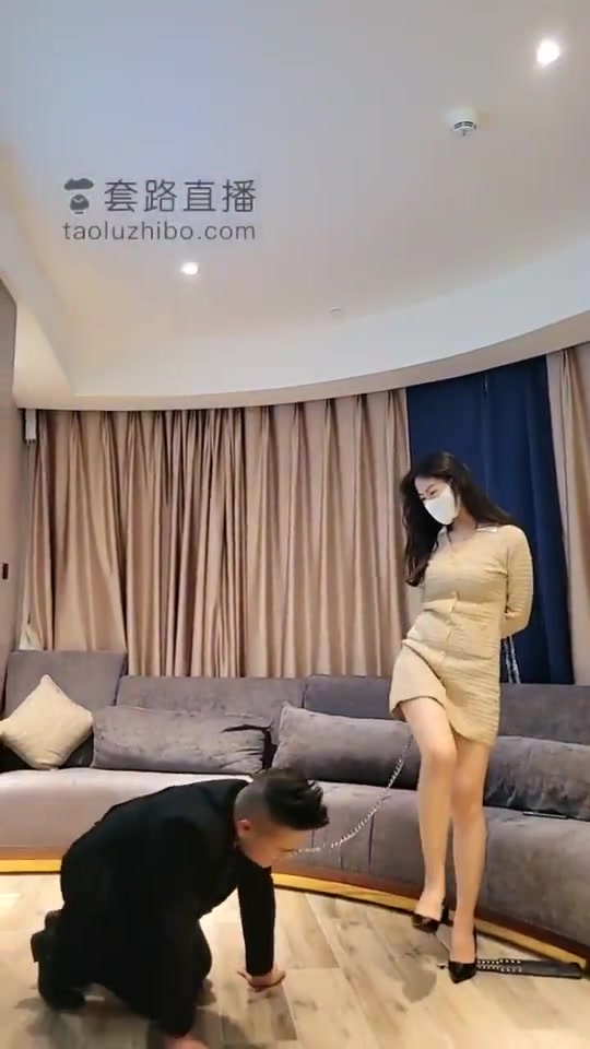 禾未 闻R 踢裆 踩踏 重度耳光训练贱货