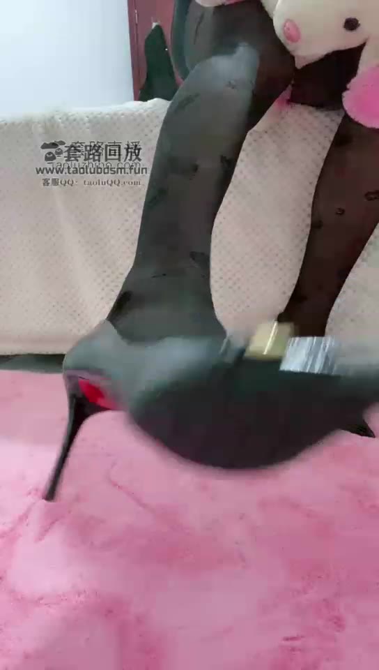 安娜妈妈 鞋印遍布你的全身 小畜生