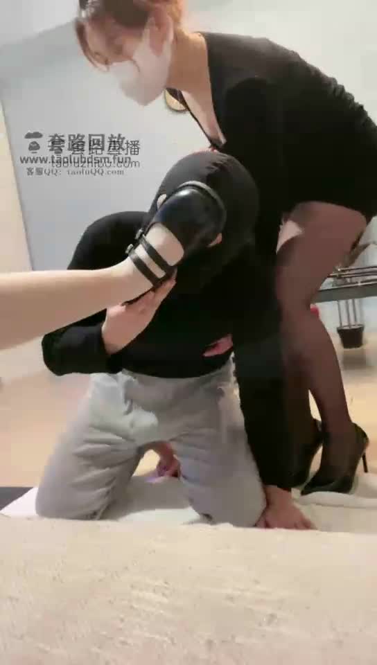 Double s house slave training, insole bread, trampling