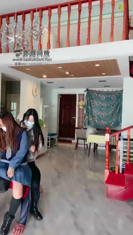 罗宾和Forever蜜儿 双s暴力吊打 踢裆