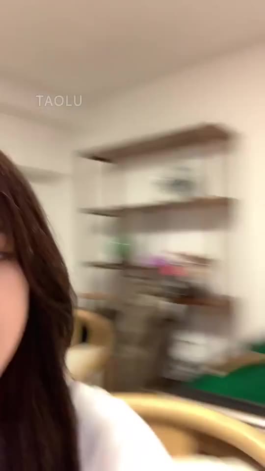 甜甜 和空姐闺蜜 带狗会朋友