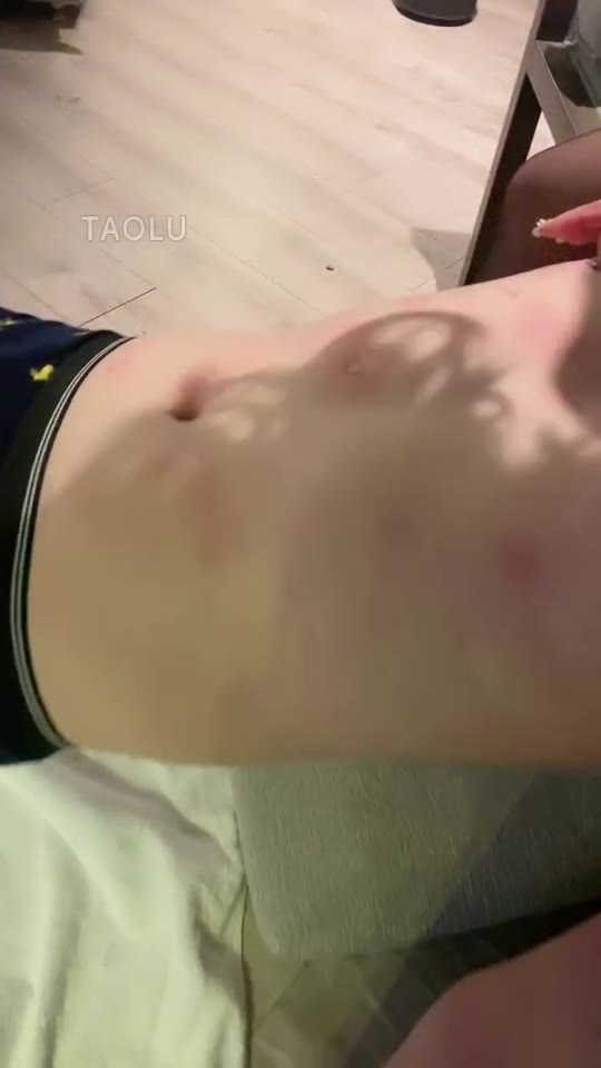 二宝 重度高跟虐乳 踩肿 恰烂出血