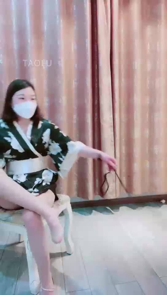 糖糖 肉丝脚深喉 舔裸足