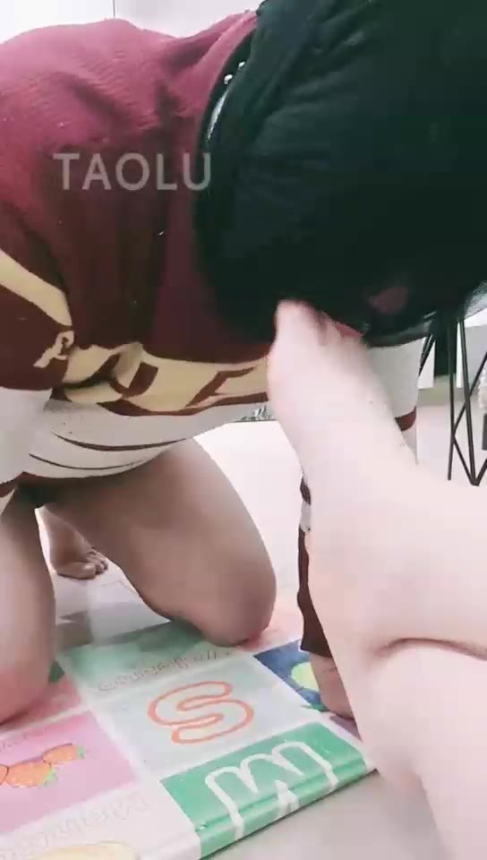 叶赫那拉鬼主 调教贱狗 犯贱 脚羞辱 踩踏