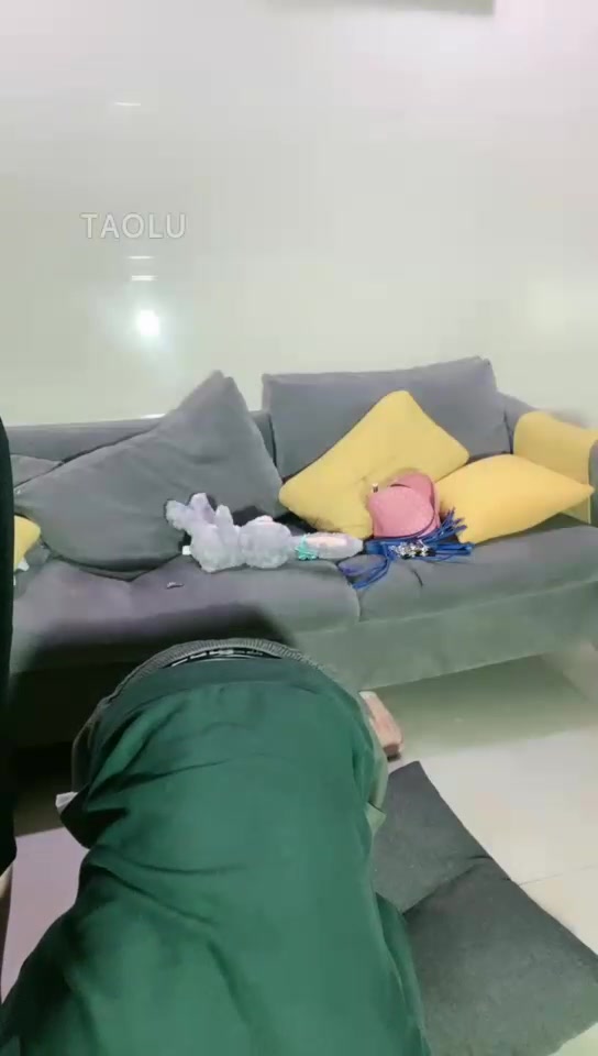 芊白大大 继续家法 鞭打 耳光 喂食